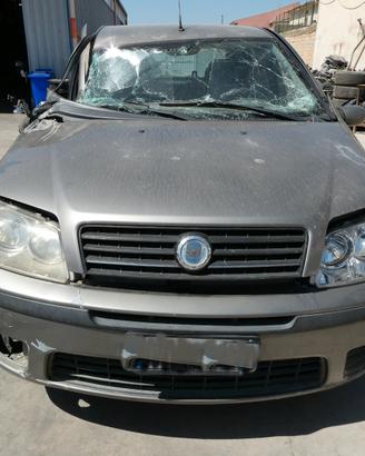 Ricambi usati per FIAT PUNTO 1.3 M-JET 2005