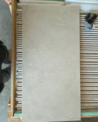 Stock lastre  Lastre in marmo “Cream Dor” Portsan