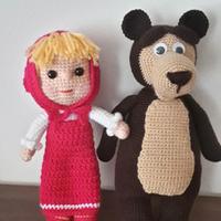 Masha e orso pupazzi amigurumi .