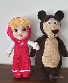 Masha e orso pupazzi amigurumi .