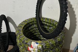 gomme tacchettate 17 e stradali 16 e 17