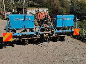 Seminatrice  pneumatica Monosem  4 file per mais