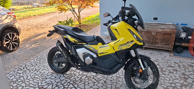 XADV 750