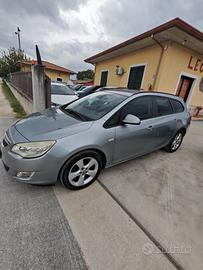 Opel Astra 1.4 100CV Sports Tourer Elective benzin