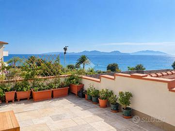 CASA INDIPENDENTE A PIOMBINO