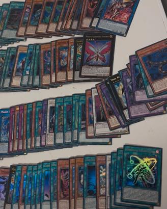 lotto di 1000+ carte di yugioh  foil e comu