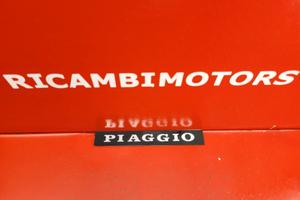 ADESIVO SELLA PIAGGIO VESPA 125 150 PX PE 200