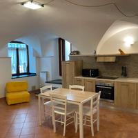 Rustico 60mq ,giardino vista mare,box fronte mare