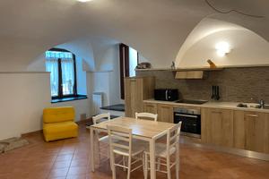 Rustico 60mq ,giardino vista mare,box fronte mare