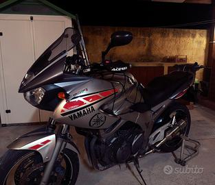 Yamaha TDM900 inniezione 2002 Gommata nuova 