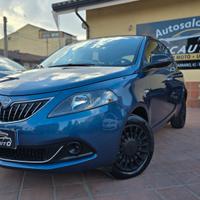 Lancia Ypsilon 1.0 FireFly 5 porte S&S Hybrid Ecoc