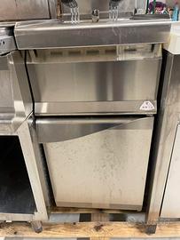 Friggitrice ad olio profesionale