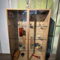 vetrina tortora chiaro opaco con mensole cristallo