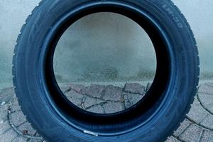 Pneumatici invernali Bridgestone  195/ 50 R15