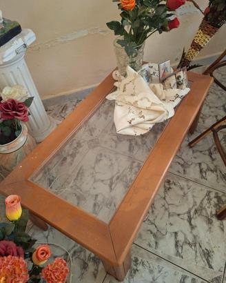 tavolino basso in legno
