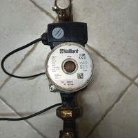 Circolatore Vaillant RS25/7-3 con raccordi