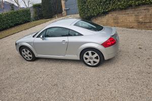 Audi TT Coupe 1.8T 180 KW Tg. Oro ASI 81956 km 