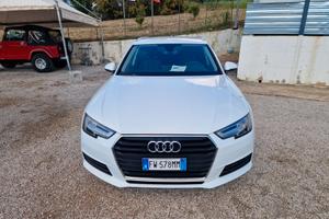 Audi A4 Avant 35 TDI S tronic Business