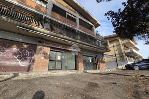 NEGOZIO A ROMA