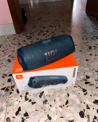 CASSA JBL CHARGE 5