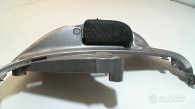 SUPPORTO PEDANA DX COMPL. APRILIA SCARABEO AP81467