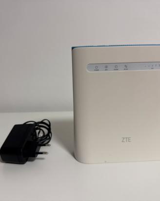 Router modem ZTE 4G LTE WiFi con alimentatore