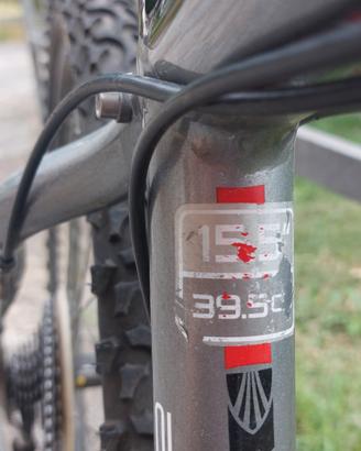 Mountain bikTrek 6300  – Taglia 15,5"