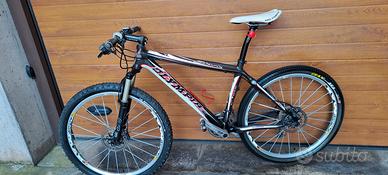 Mtb full carbon