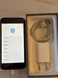 iPhone 8 64Gb con accessori e scatola