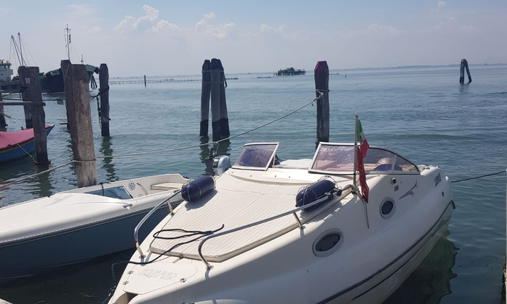 Barca Aquamar Bahia 20 cabin con carrello