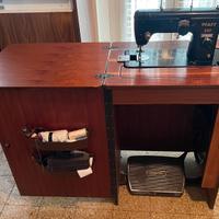 Macchina da cucire Pfaff con mobiletto