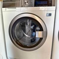 Lavasciuga AEG 9kg A+++ 1600giri pompa di calore