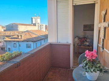 Ultimo piano spazioso e luminoso