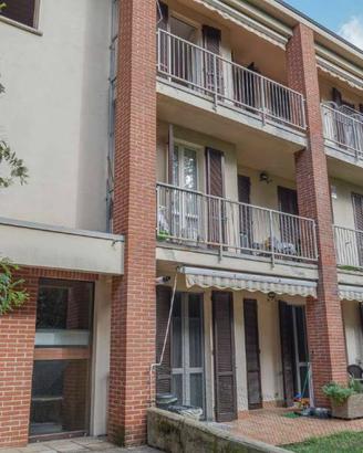 Appartamento di 121 m² con 4 locali e box auto a S