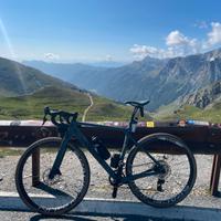 Gravel Canyon Grizl CF SL 7 eTap