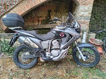 Honda Transalp XL700V