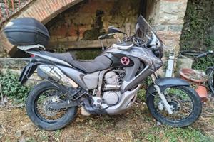 Honda Transalp XL700V