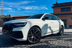 Audi Q8 55 3.0 tfsi mhev Sport quattro tiptronic