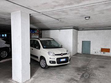 Box / Garage di 14 m² a Trieste