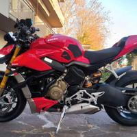 Ducati streetfighter V4S
