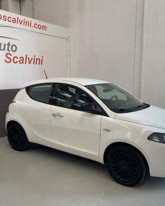 Lancia Ypsilon 1.0 69cv FireFly 5 porte Hybrid Eco