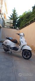 Vespa GTS 300