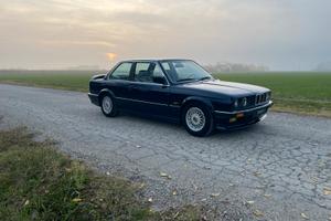BMW 323 E30 Coupè