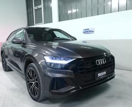 Audi Q8 55 TFSI quattro tiptronic Sport 340CV