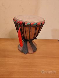 Tamburo djembe africano