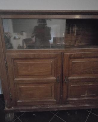 Mobile d'epoca in legno