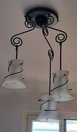 Lampadario in ferro battuto