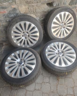 SET DI CERCHI CON GOMME AL 30%