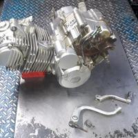 Senda Baja 125 : motore statore cerchio forcella