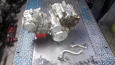 Senda Baja 125 : motore statore cerchio forcella